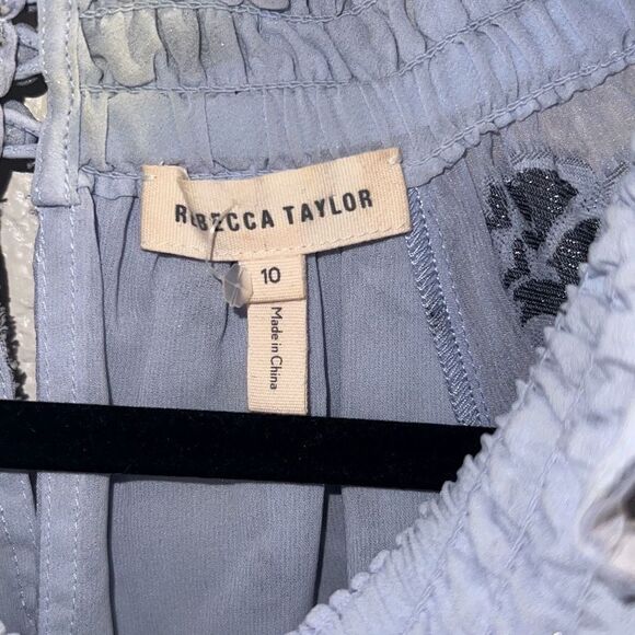 ✨Rebecca Taylor Smocked Neck Silk Rose Print Sz. 10 Blouse Light Blue Metallic✨ - Picture 13 of 14